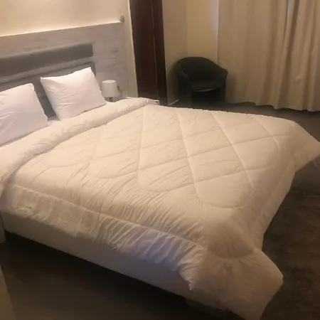 αφροδίτη Neon Rysion