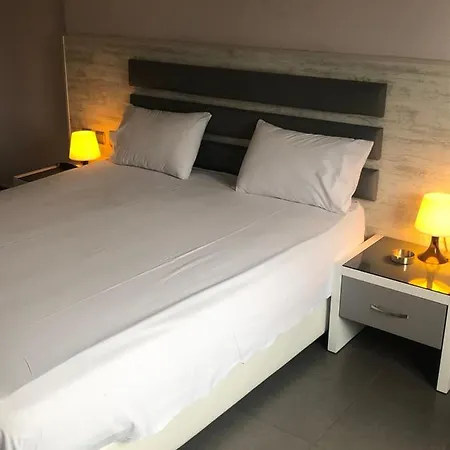 Hotel αφροδίτη Neon Rysion