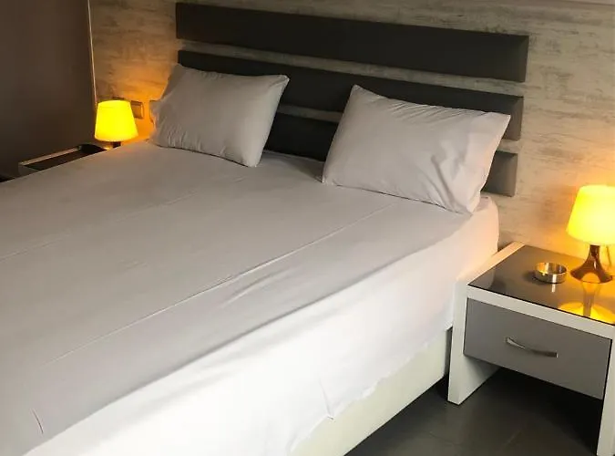 Otel αφροδίτη Neon Rysion